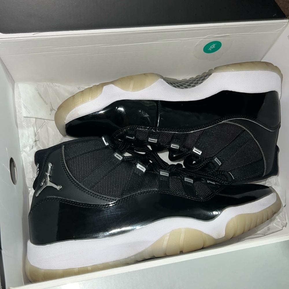 Jordan retro 11